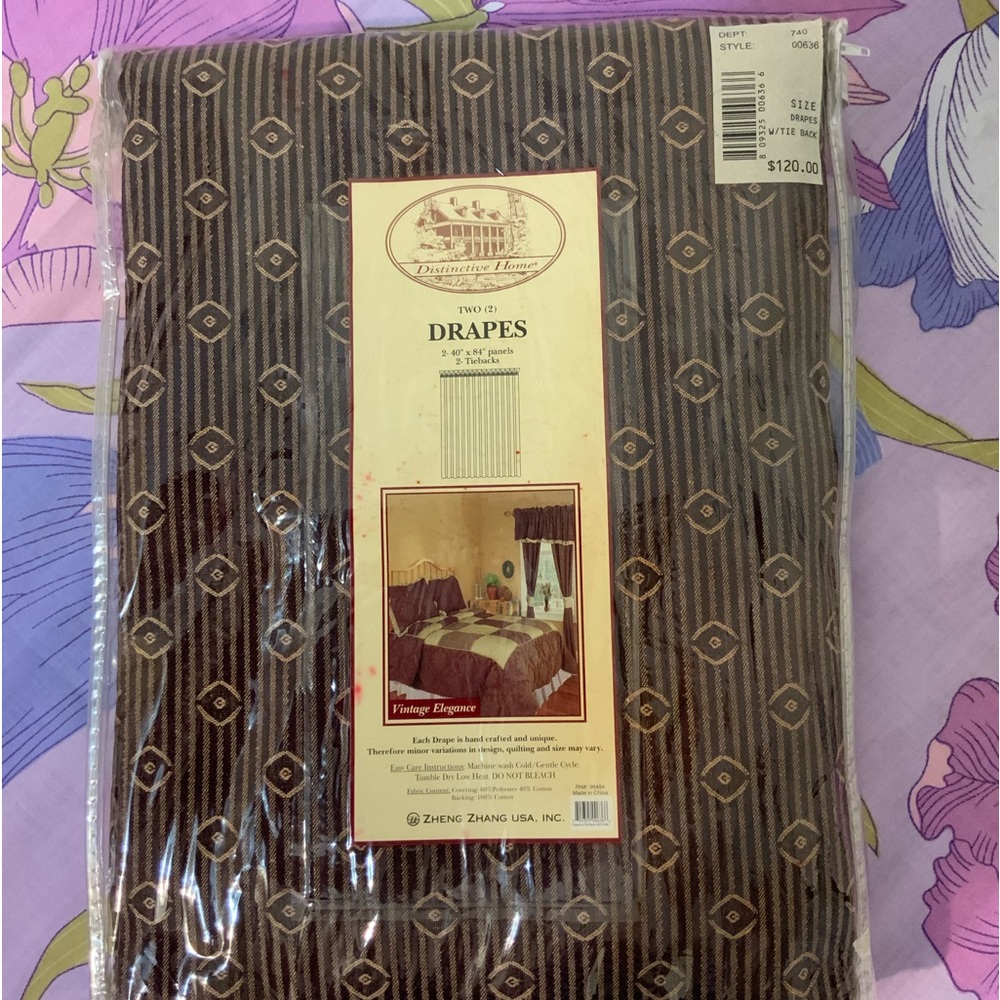 NWT Distinctive Home Vintage Elegance set of 2-Drapes Gold/ dark Grape 4…